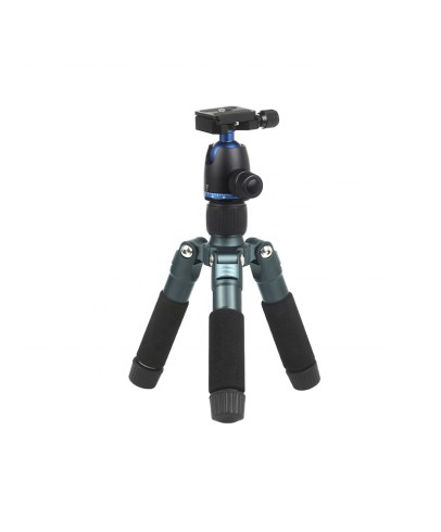 Portable Tripod Stand 